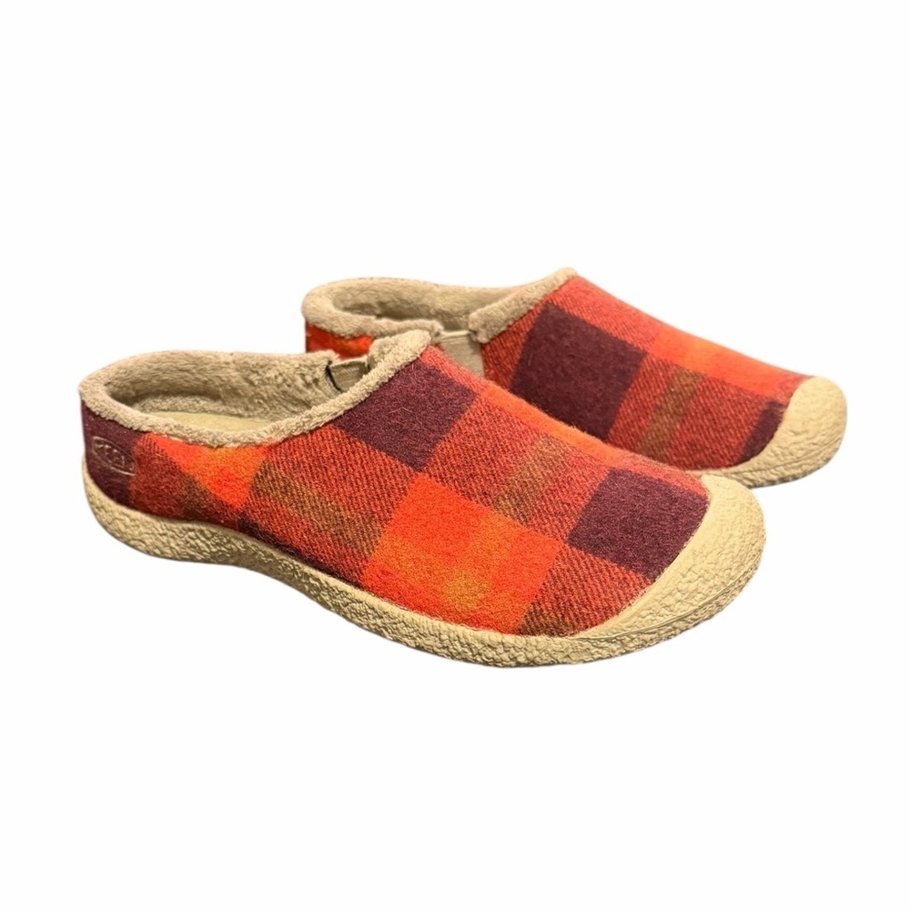 Keen Howser Slides Mules Red Plaid Fleece Lining Rubber Soles Women’s Size 7